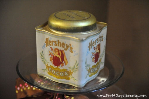 vintage Hershey's Cocoa tin